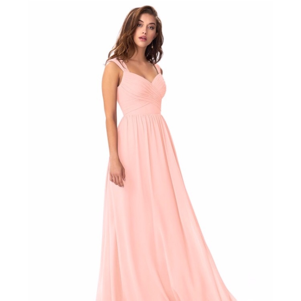 Bust: 44”
Waist: 39”
Hips: 47”
Hollow to Floor: 54”
Length: 67”